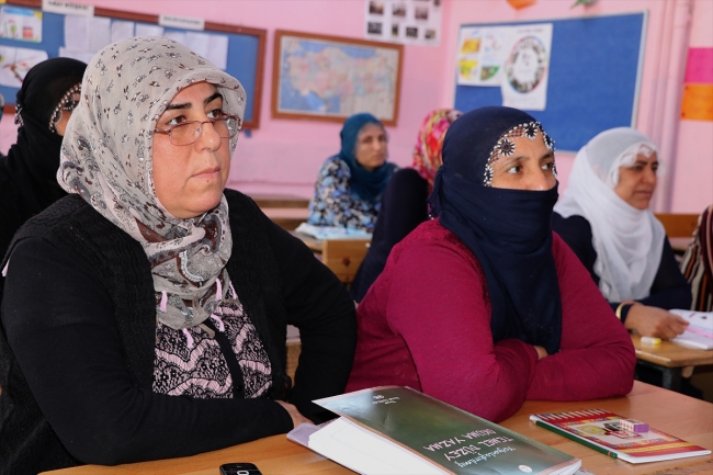 Okuma hayalini kızıyla gerçekleştirdi